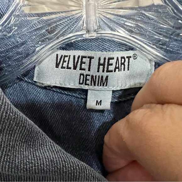 Velvet Heart Raquel Western Pearl Button Down Denim Top - Picture 5 of 7